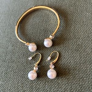 Kate Spade pearl bangle and earring set